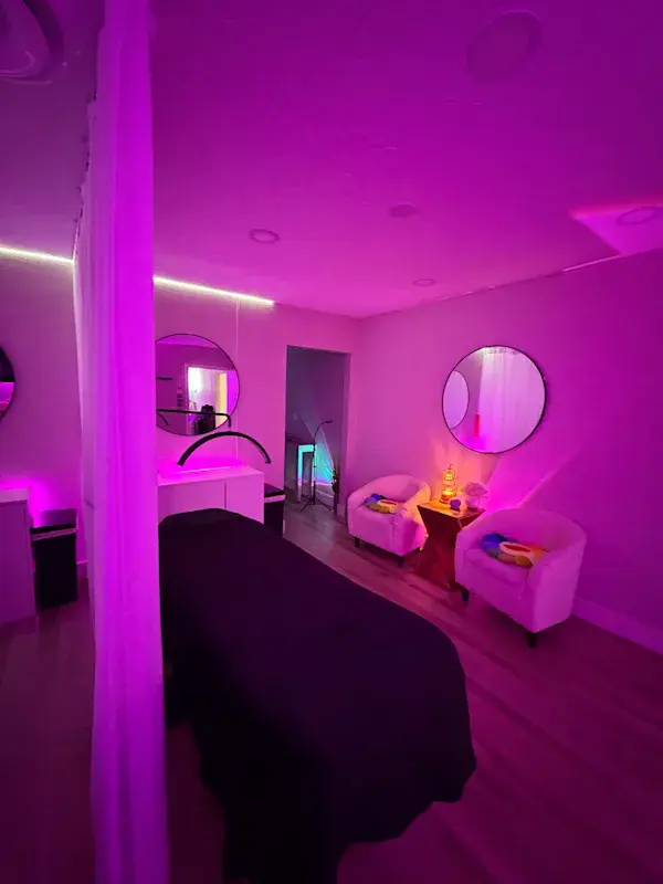 Mia V Salon Suites